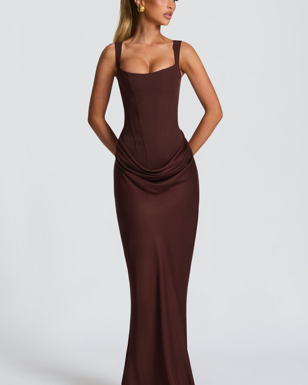 Hourglass Maxi Kleid — Skulpturierte Silhouette, Müheloser Stil - - Maxi Dress - Concept Fashionlab