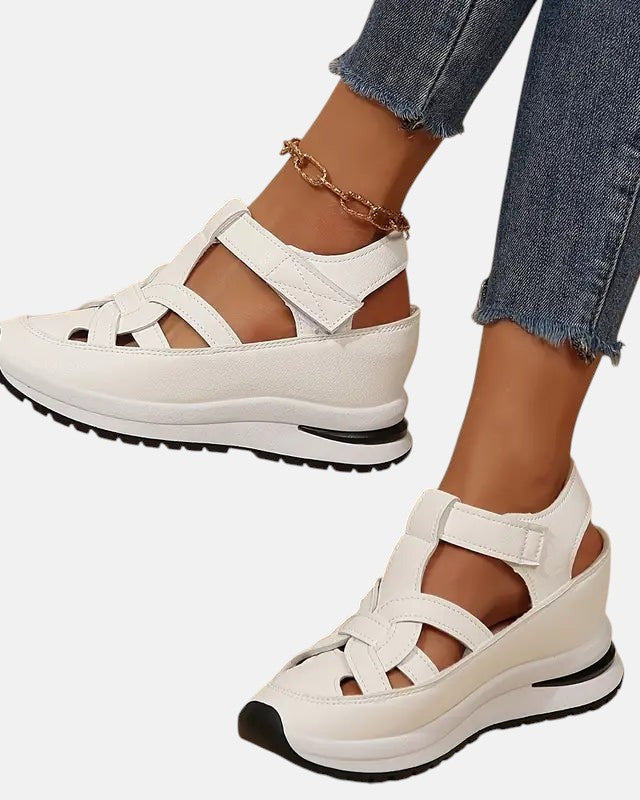 Sportliche Komfortsandalen für den Alltag - - Sandals - Concept Fashionlab