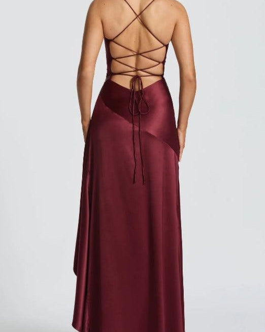 Elegant Maxi Dress with Halter Neckline and Backless Design with Ruffles - Wine Red - Halter Neck Backless Ruffle Maxi Dress - Concept Fashionlab