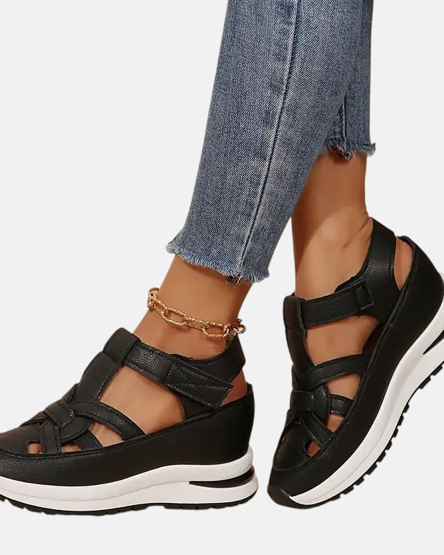Sportliche Komfortsandalen für den Alltag - - Sandals - Concept Fashionlab