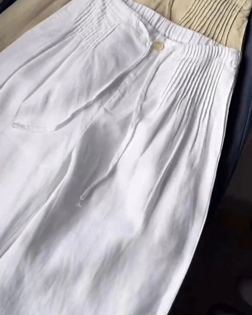 Effortless Relaxed Fit Wide-Leg Trousers - White - Pants - Concept Fashionlab