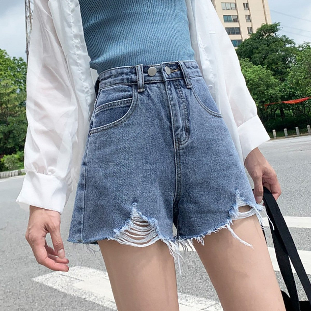 Mira Denim-Minirock im Destroyed-Look