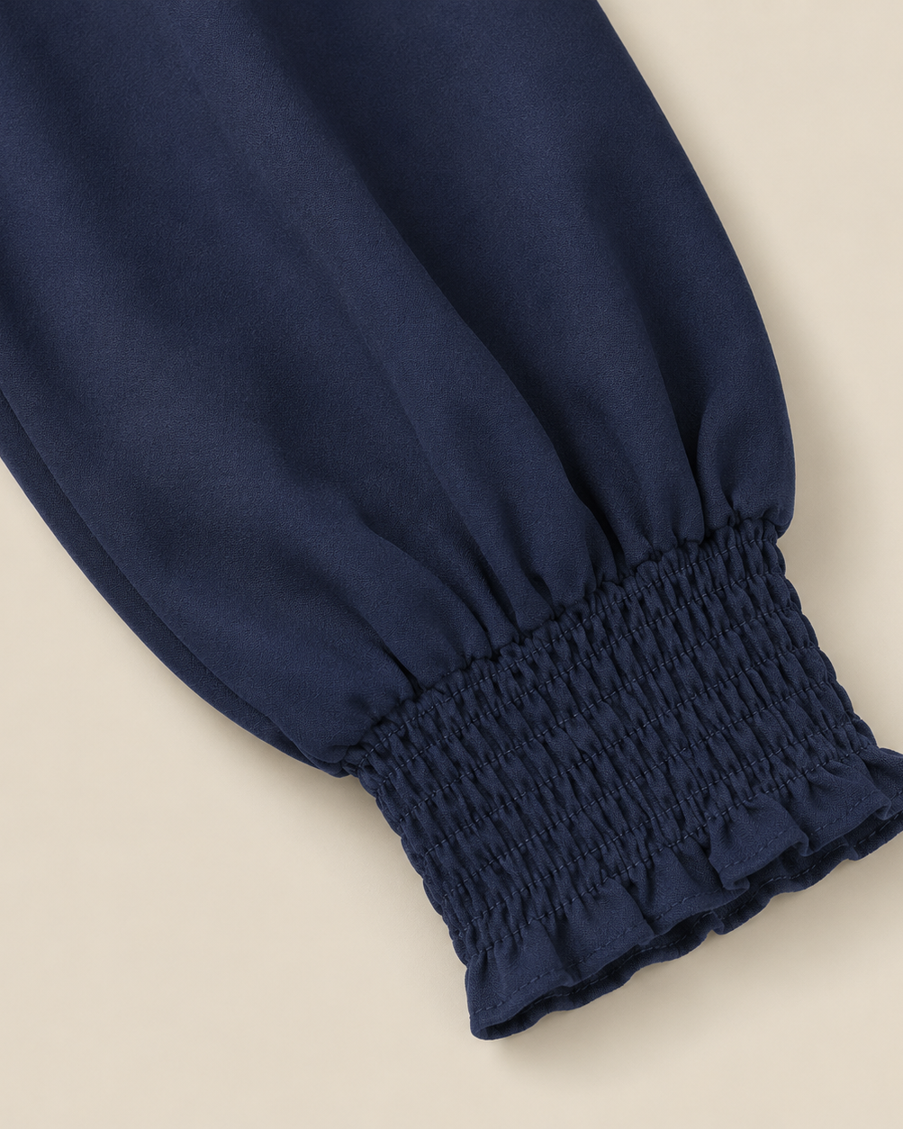 Damenbluse mit Rüschenkragen und Langarm in Polyester - - Damen > Blusen - Concept Fashionlab
