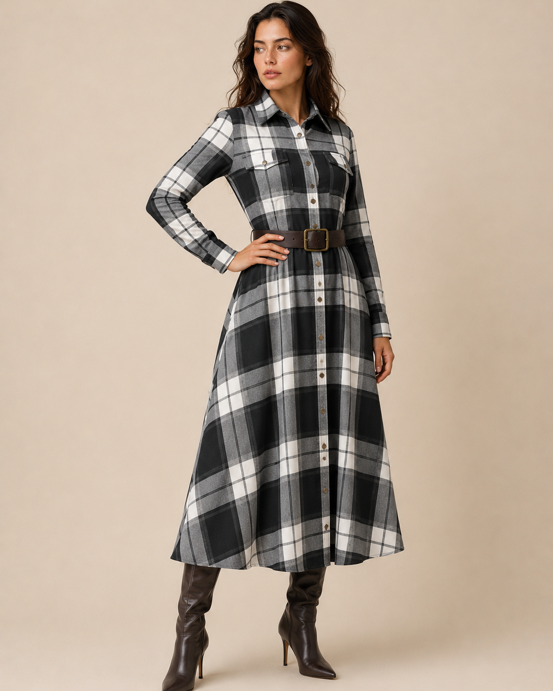 Elegantes zeitloses kariertes Maxikleid - Schwarz - Plaid Maxi Dress - Concept Fashionlab Boutique