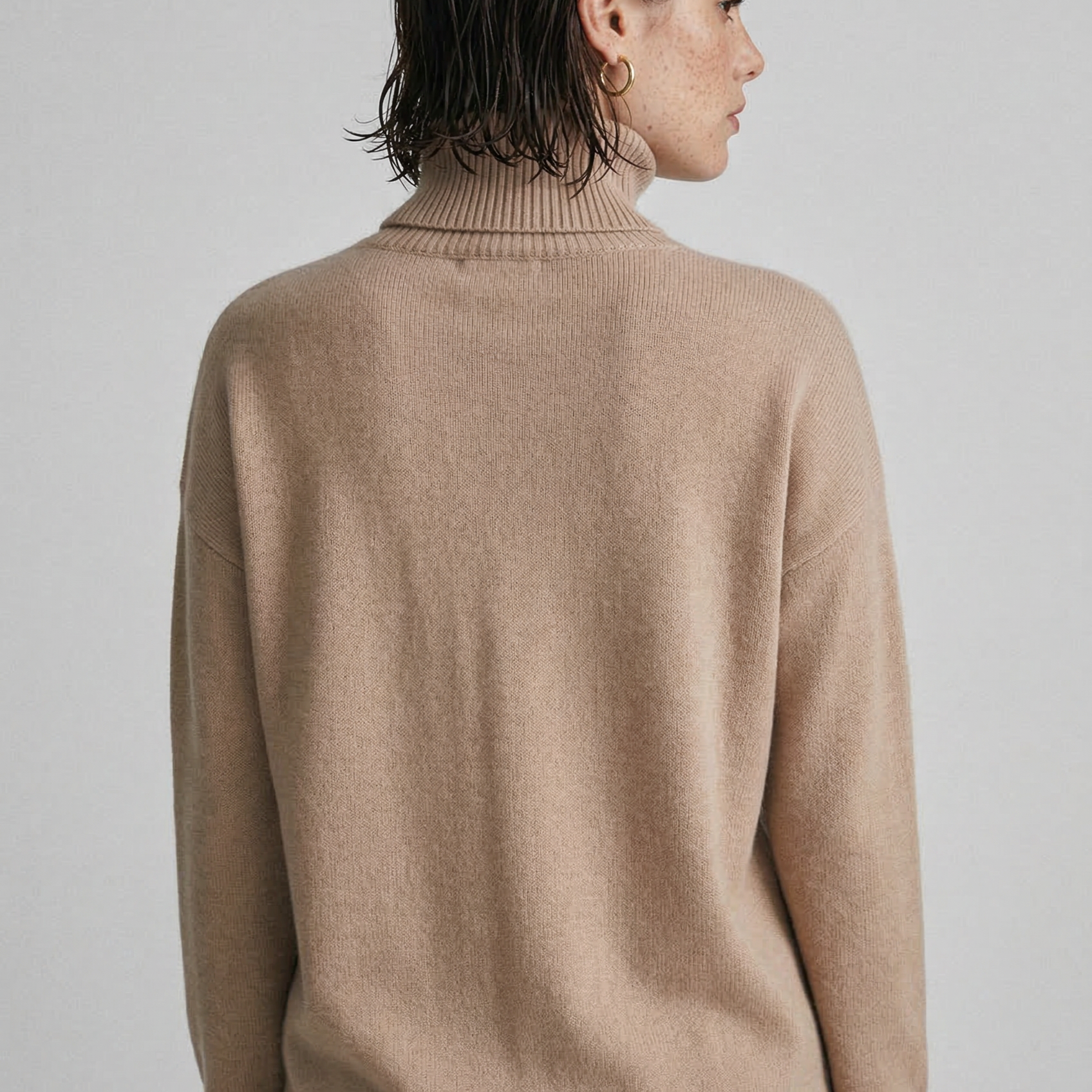 Bleib warm in diesem warmen und gemütlichen Pullover Damen