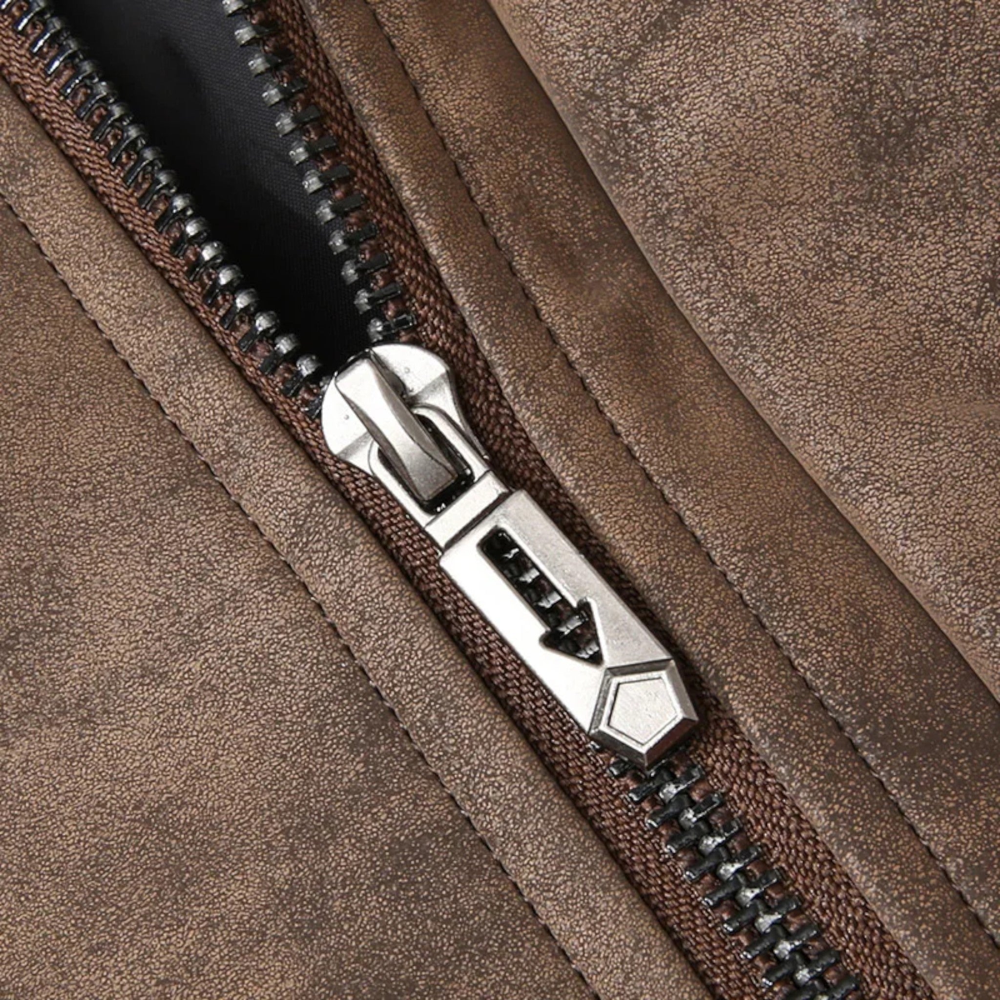 Windbrecher Wildlederjacke-Concept Fashion Lab