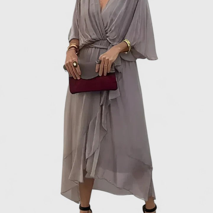 Nada | Elegantes Kleid mit V-Ausschnitt