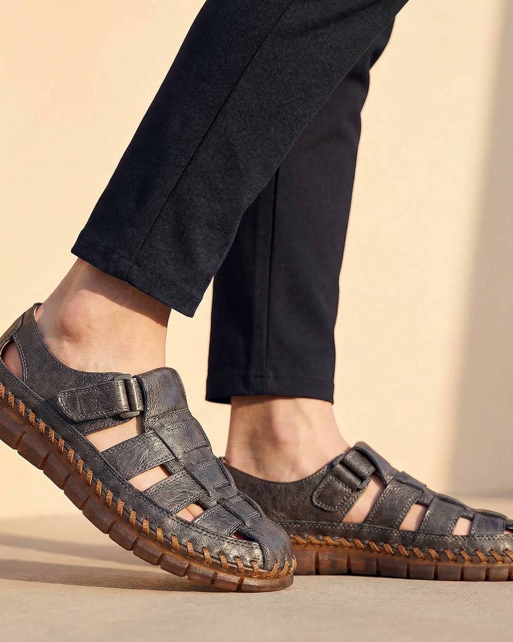 Durchbrochene Herren-Sandalen - Grau - Sandals - Concept Fashionlab