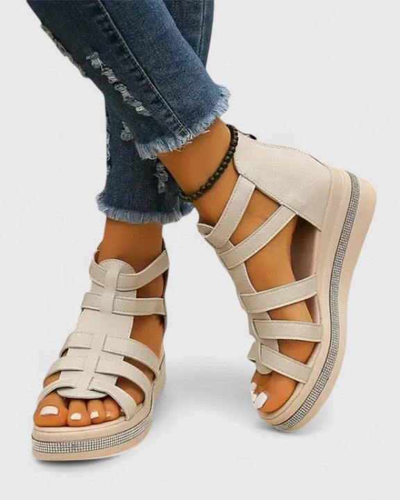 Gladiator Keilsandalen – Riemchen-Design und eleganter Look - Beige - Sandals - Concept Fashionlab