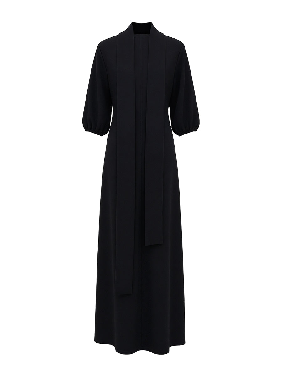 Maxikleider mit Stehkragen, lockeren Puffärmeln, geknöpft und seitlich geschlitzt - - Maxi Dress - Concept Fashionlab
