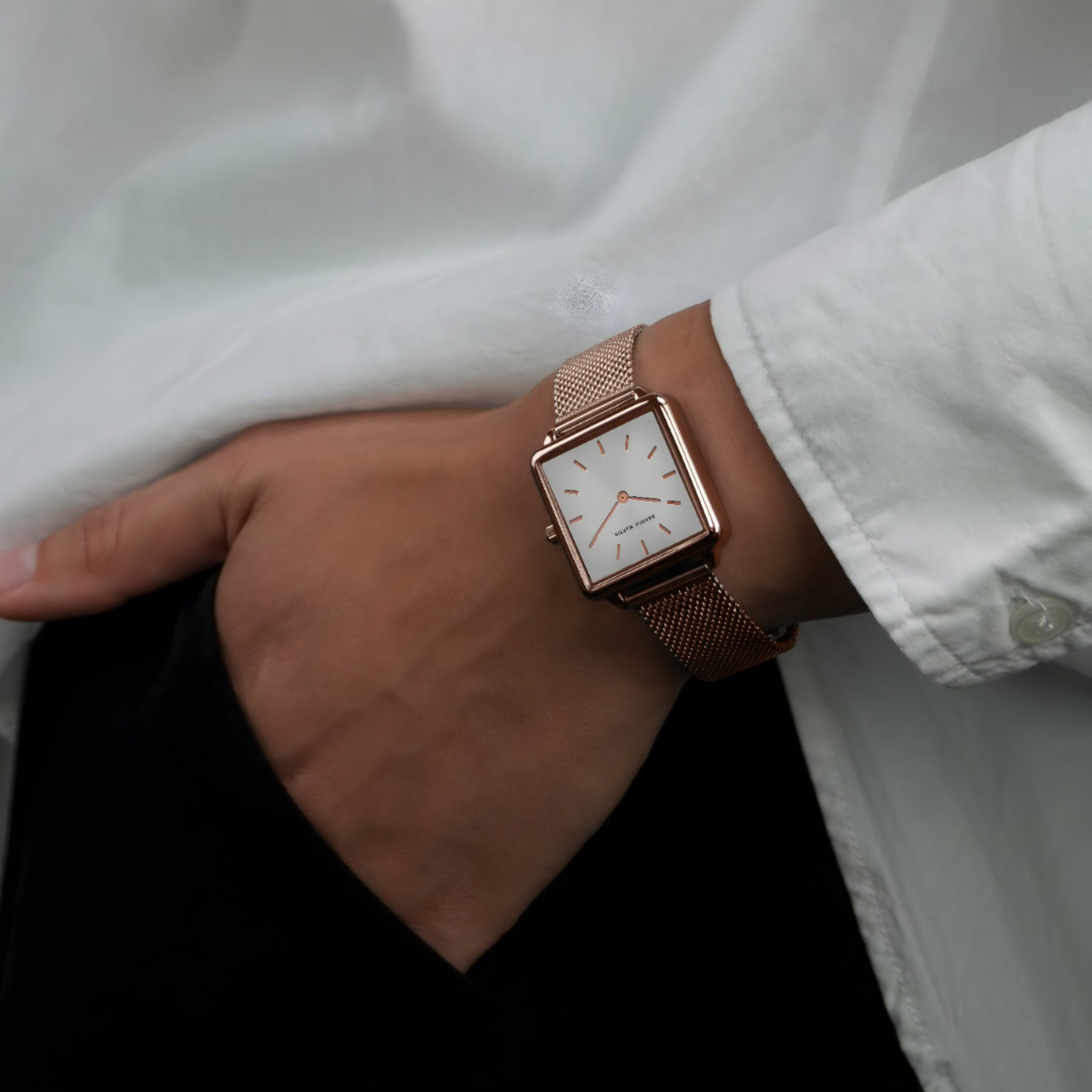 Mia | Quadratische Uhr - Eleganz im Alltag - - - Concept Fashionlab