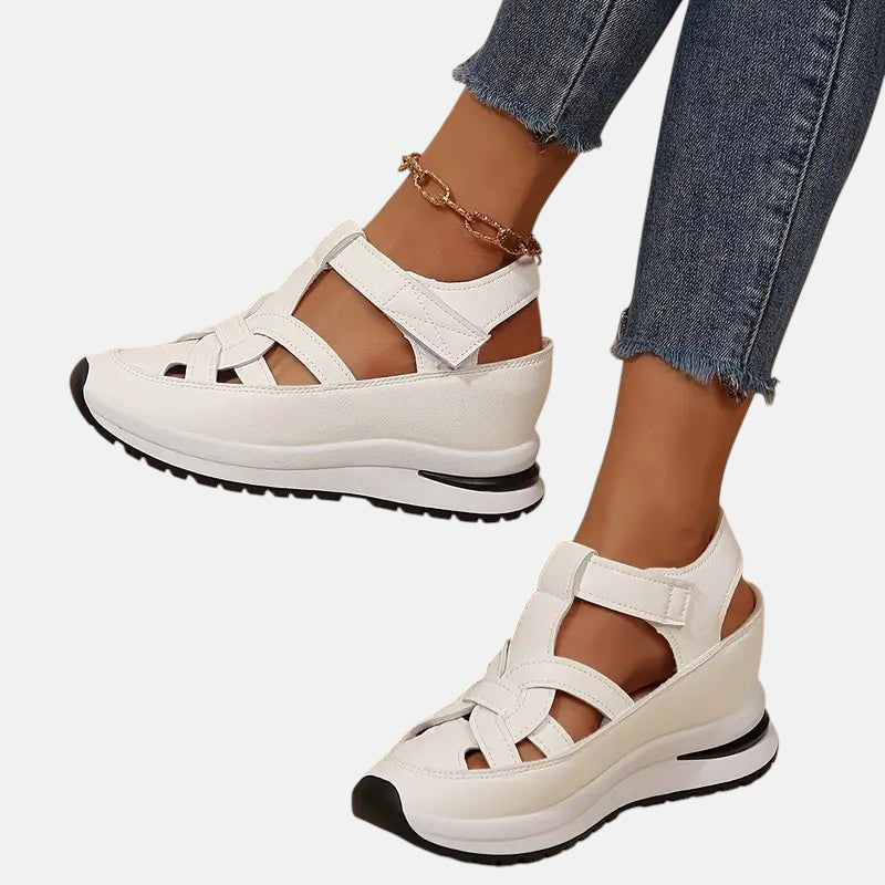 Sportliche Komfortsandalen für den Alltag - - Sandals - Concept Fashionlab