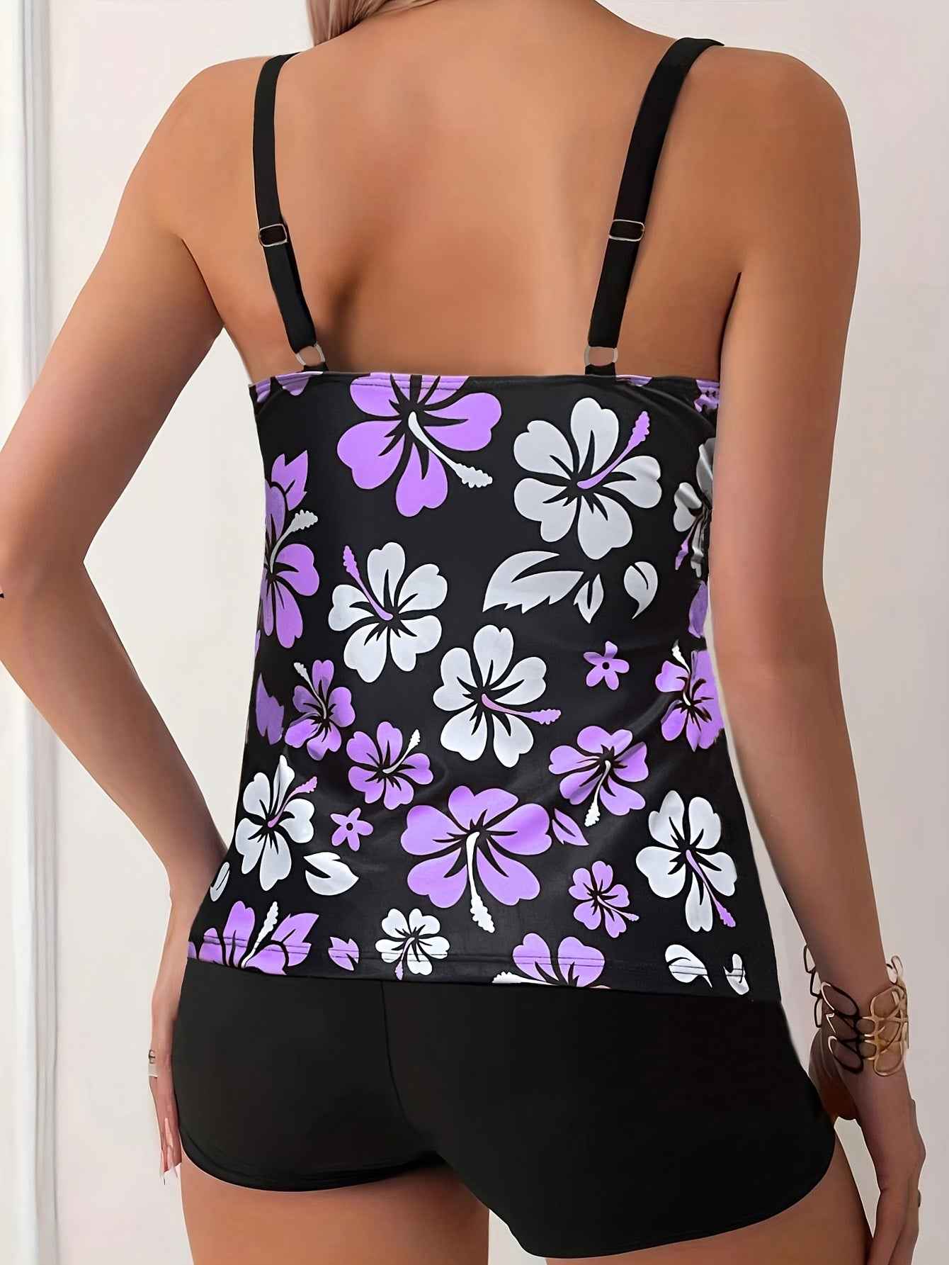Elena Tankini-Set mit Blumenmuster – Lebhafte, schmeichelhafte Strandbademode