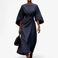 Asymmetrisches Kleid mit modernem und elegantem Schnitt Damen