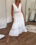 Elegantes Spitzenkleid mit schmeichelhaftem V-Ausschnitt