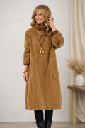 Rollkragen-Midikleid – Schlankes, elegantes Strickdesign für jeden Anlass