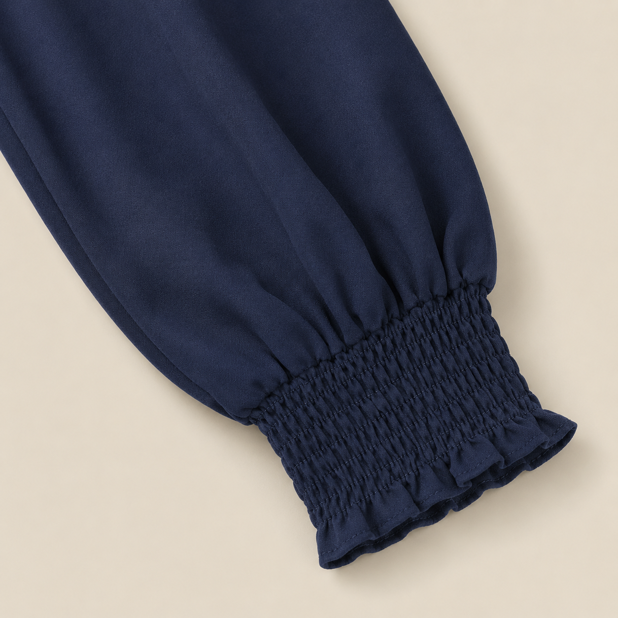 Damenbluse mit Rüschenkragen und Langarm in Polyester - - Damen > Blusen - Concept Fashionlab