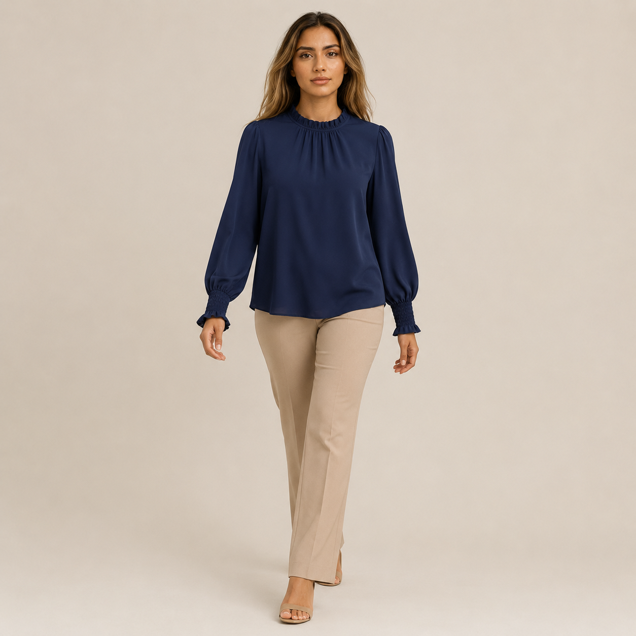 Damenbluse mit Rüschenkragen und Langarm in Polyester - - Damen > Blusen - Concept Fashionlab
