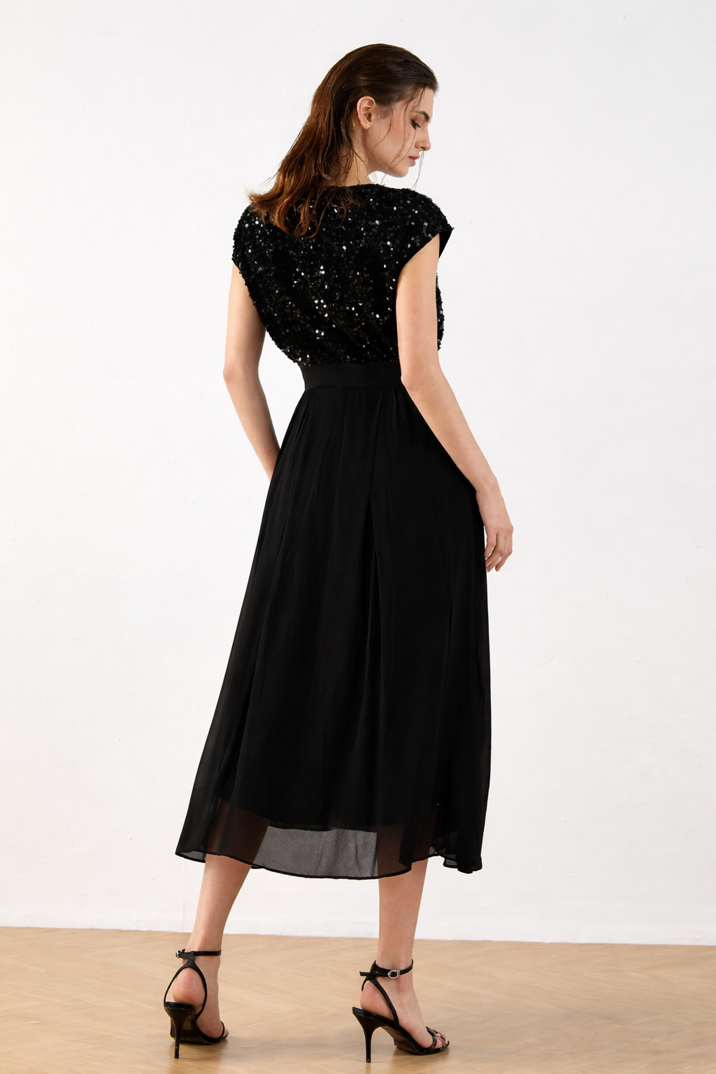 Texturiertes Tüll-Jumpsuit - luxuriöser, müheloser Glamour Damen - - Jumpsuit - Concept Fashionlab