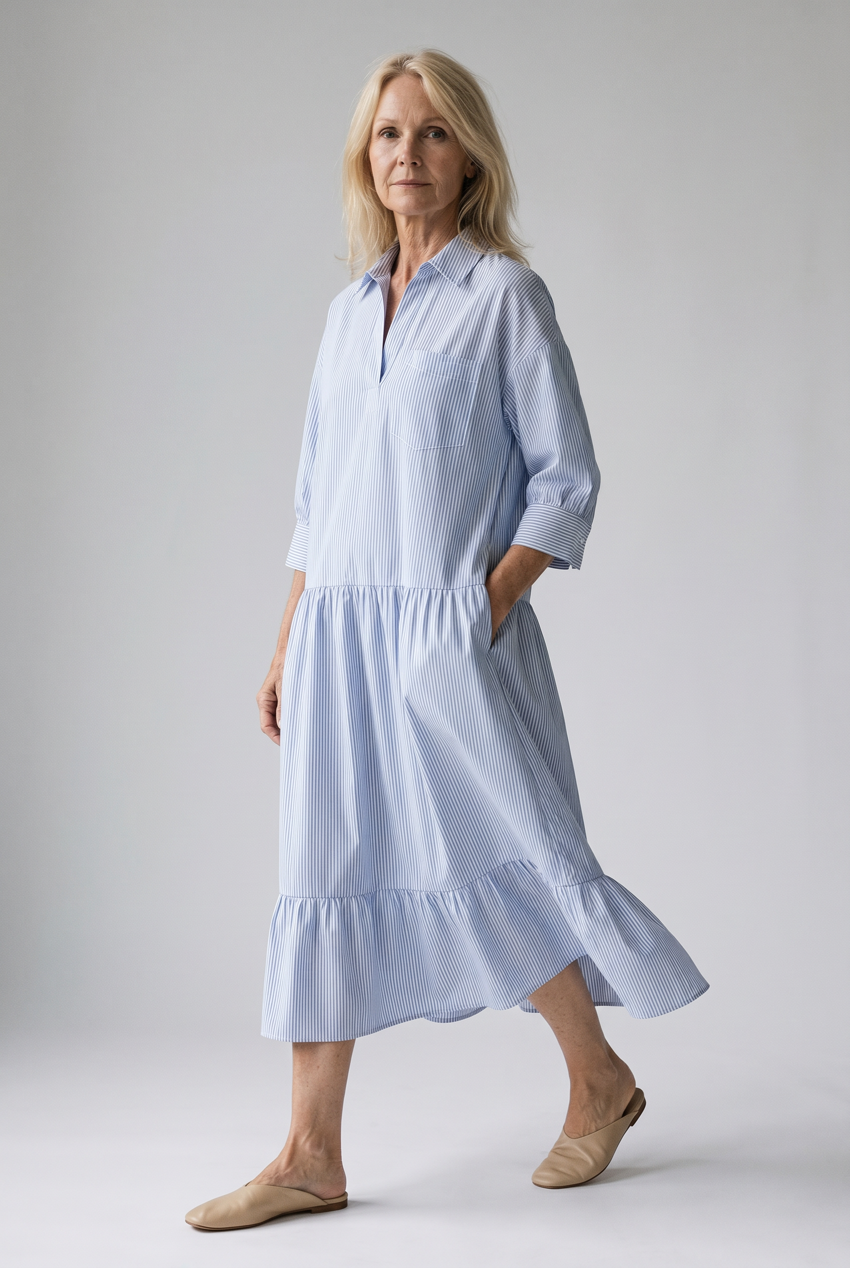 Blau gestreiftes lockeres Shirtkleid in Maxi-Länge - - Shirt - Concept Fashionlab