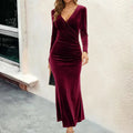 Midi-Kleid – Luxus-Samt, schmeichelhafte Midi-Länge Damen