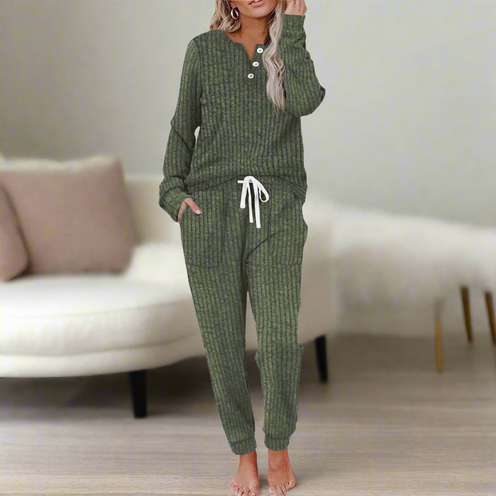 Mila – ultimatives bequemes Pyjama-Set