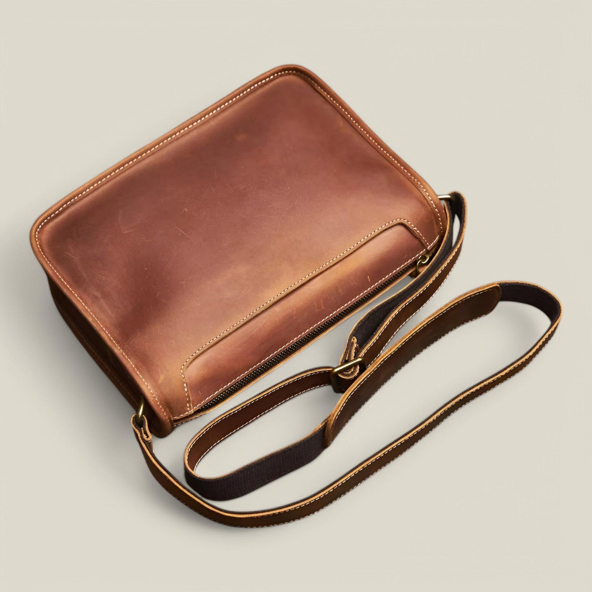 Theo | Vintage Tasche - Elegant und praktisch