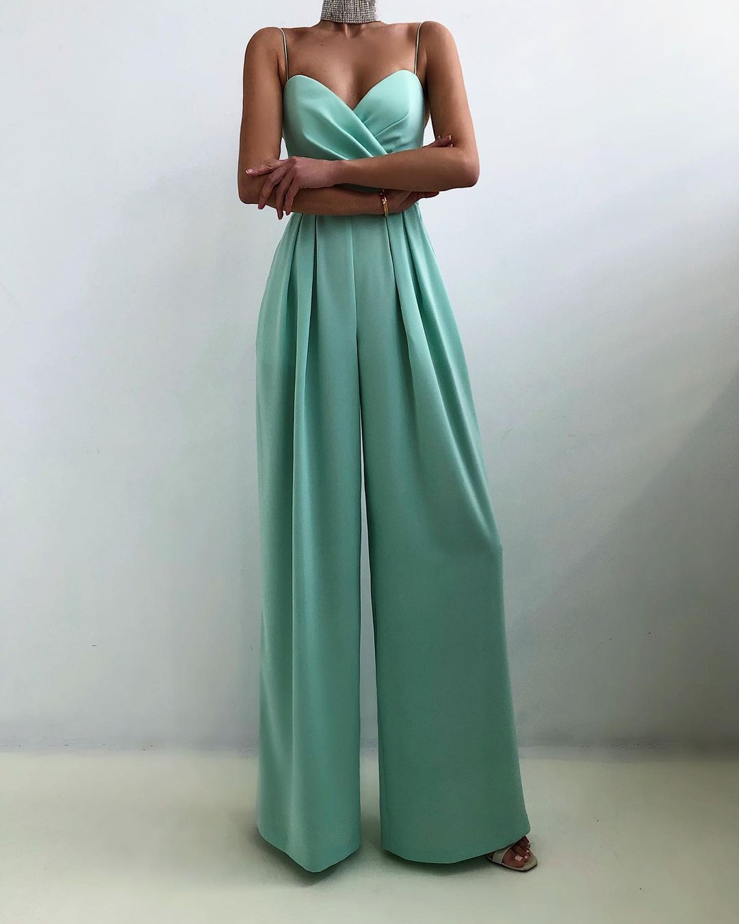 Livia - Spaghettiträger-Jumpsuit mit weitem Bein - Türkis - Jumpsuit - Concept Fashionlab Boutique