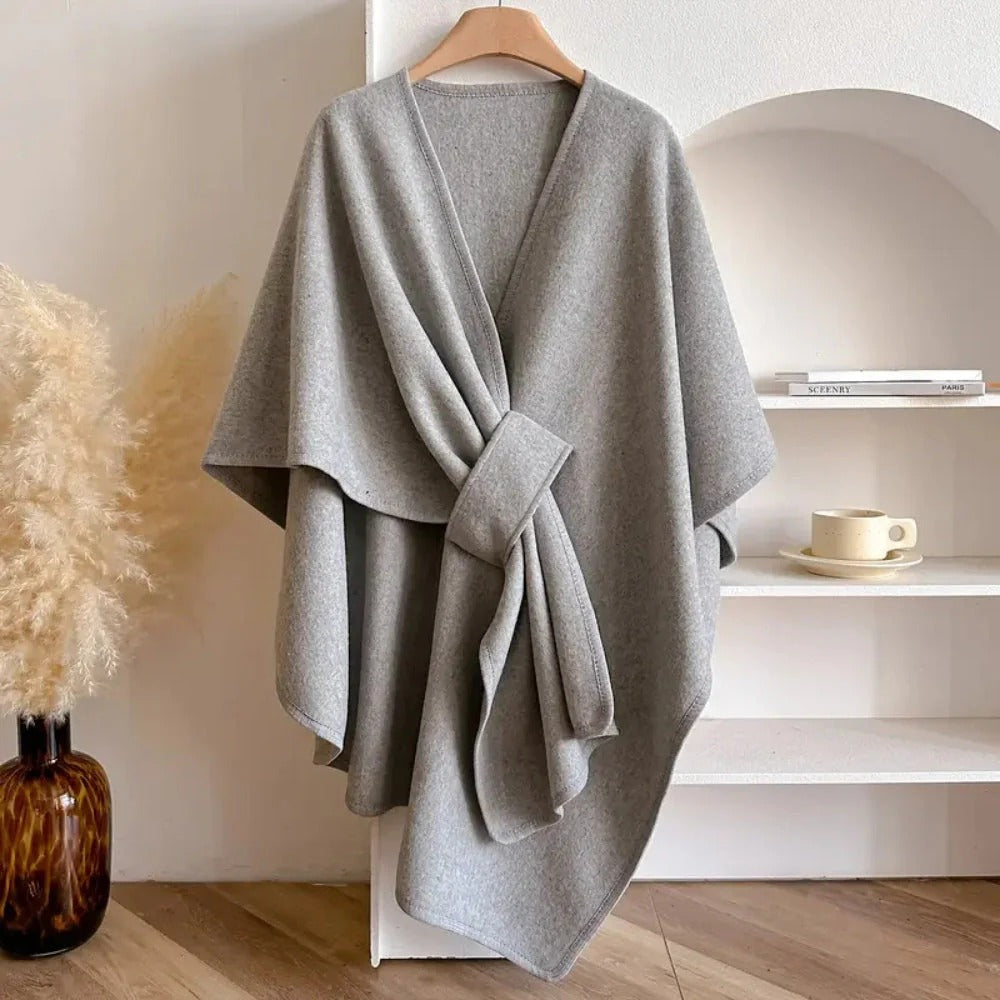 Stilvoller Poncho-Schal für einen mühelosen, eleganten Look