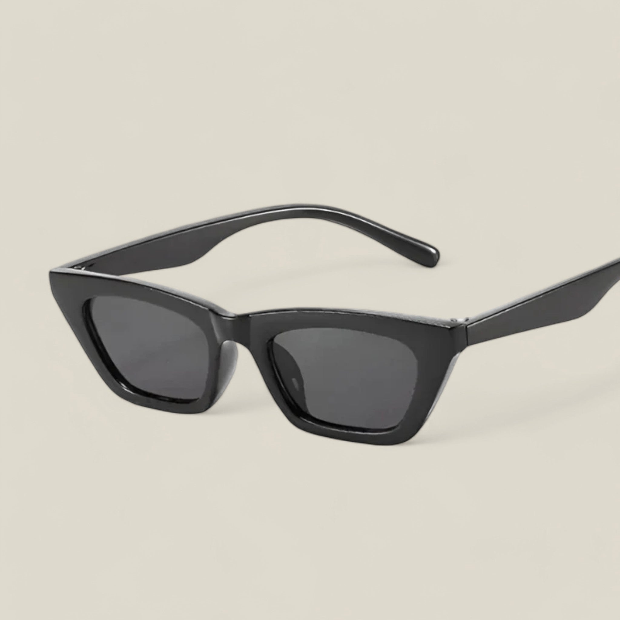 Maggie | Retro Katzenform Sonnenbrille mit UV-Schutz - Stil trifft Sicherheit - SchwarzGraue - Maggie | Retro Katzenform Sonnenbrille mit UV-Schutz - Stil trifft Sicherheit - Concept Fashionlab