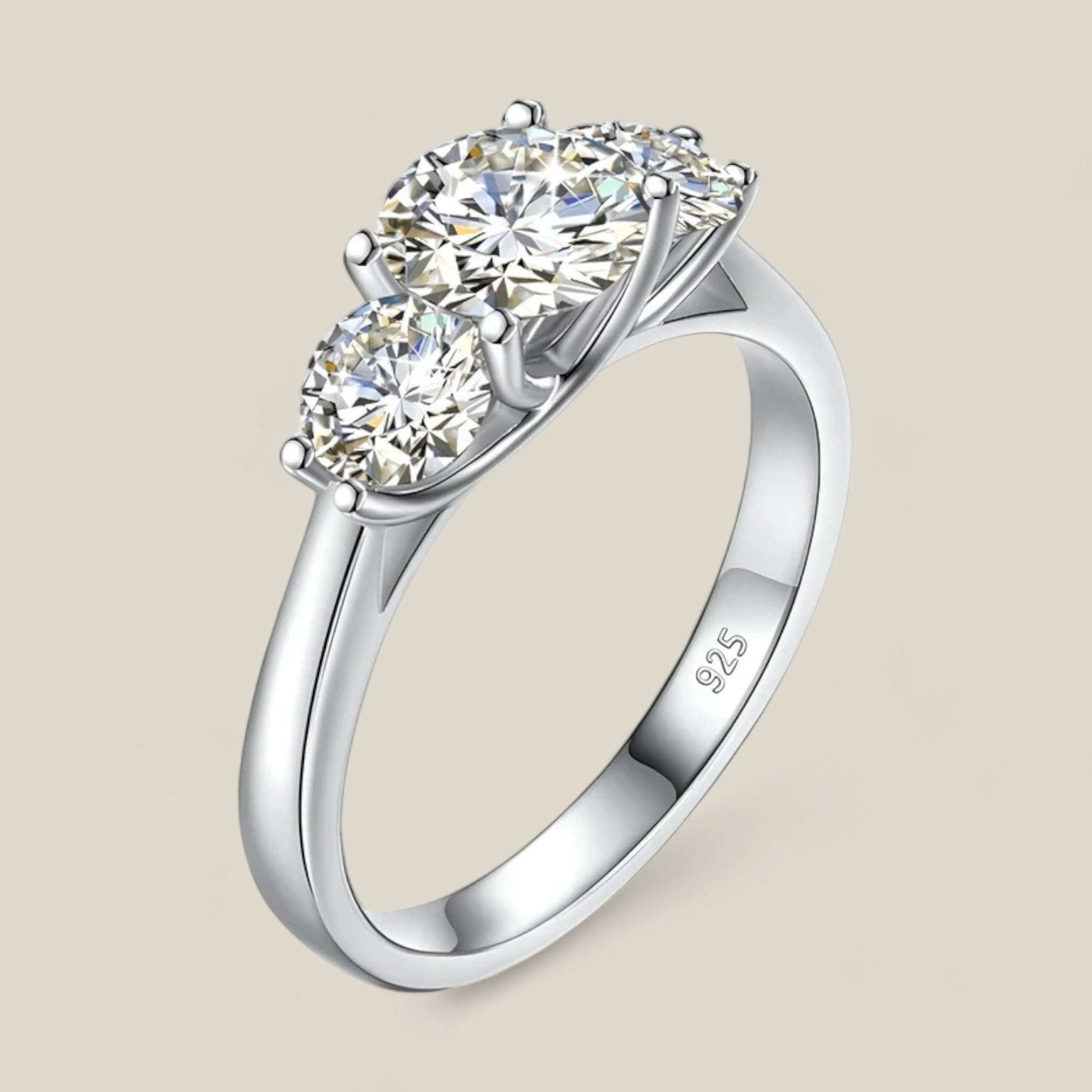 Aurora | Moissanite-Ring in Gelbgold - Ein Hauch von Luxus - Weißes Rhodium - Aurora | Moissanite-Ring in Gelbgold - Ein Hauch von Luxus - Concept Fashionlab