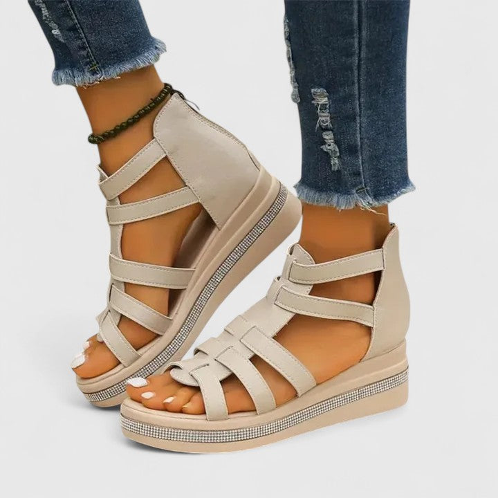 Gladiator Keilsandalen – Riemchen-Design und eleganter Look - - Sandals - Concept Fashionlab