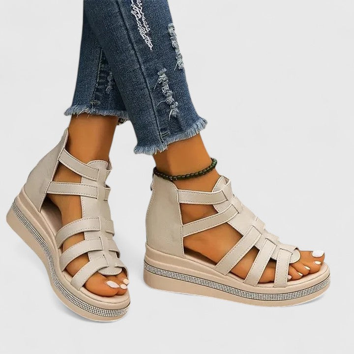 Gladiator Keilsandalen – Riemchen-Design und eleganter Look - - Sandals - Concept Fashionlab